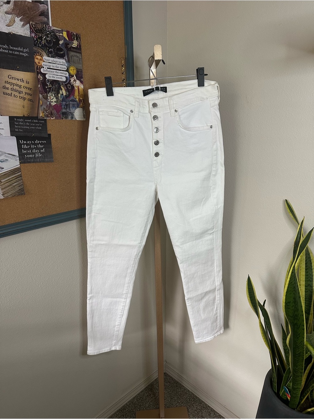 Veronica Beard | High-Rise White Button-Fly Women’s Jeans